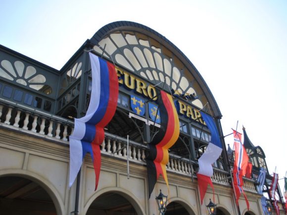 Wordls Hosting days 1