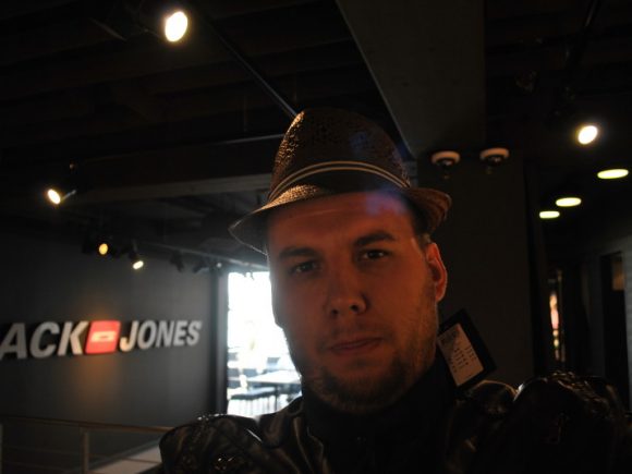 Wordls Hosting days 17