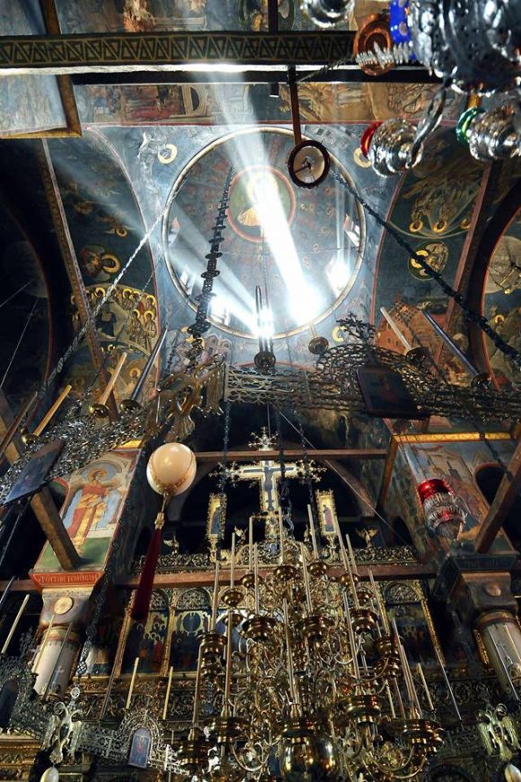 manastir Hilandar unutrašnjost crkve