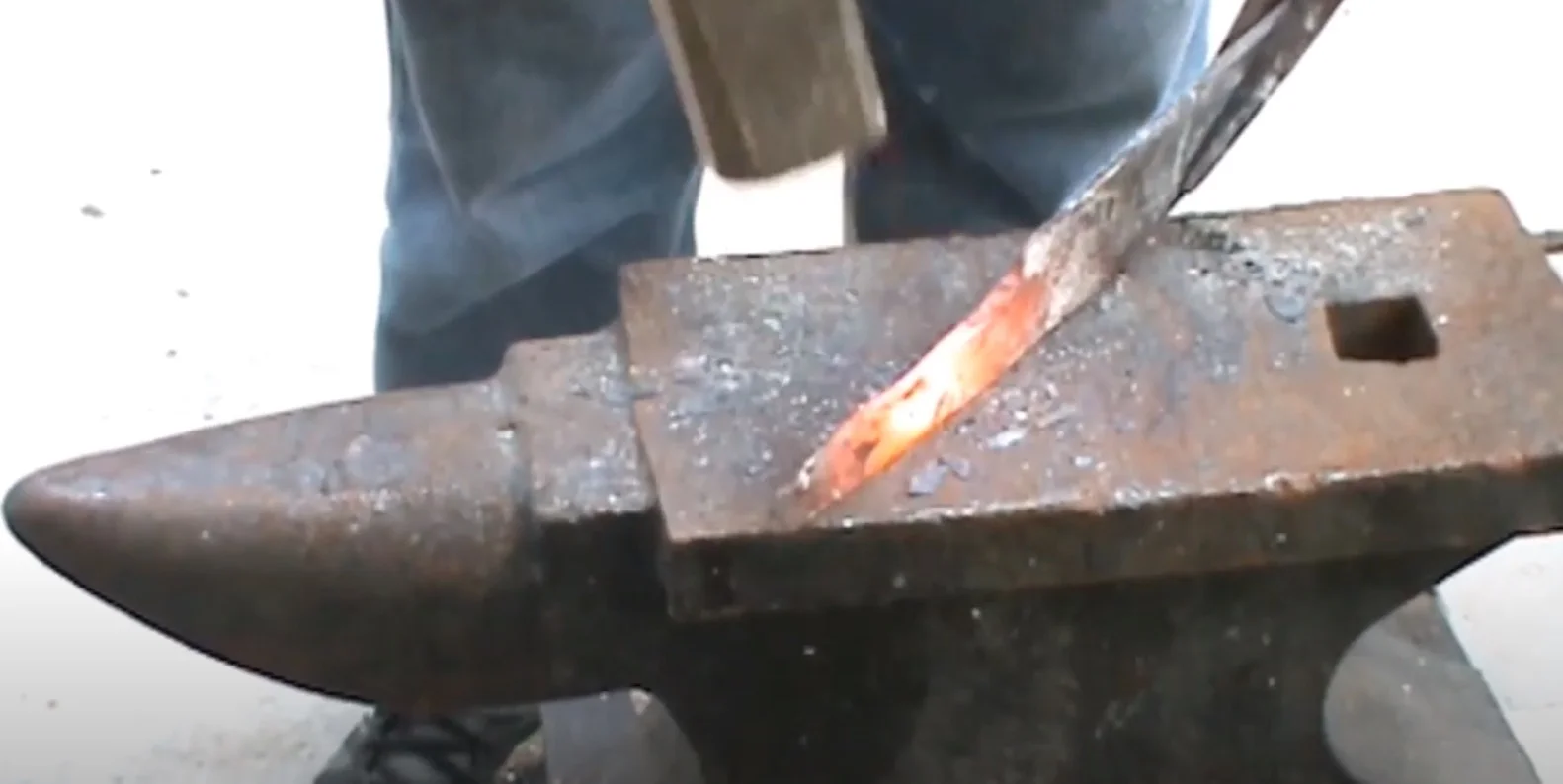 pretvaranje srpa u mač.jpg